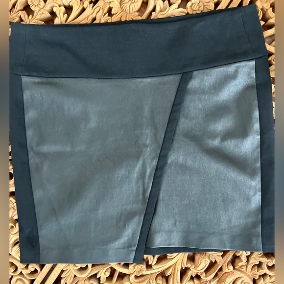 IRO Mini Skirt The Jalie Black BodyCon Leather/Knit Panel Assym Front SZ: M/40 - Picture 11 of 11